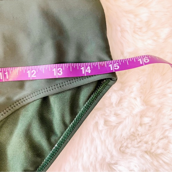 EUC Tinibikini Women’s Olive Green One Piece Swimsuit Mesh Panels Medium 1 Flaw - Picture 5 of 11